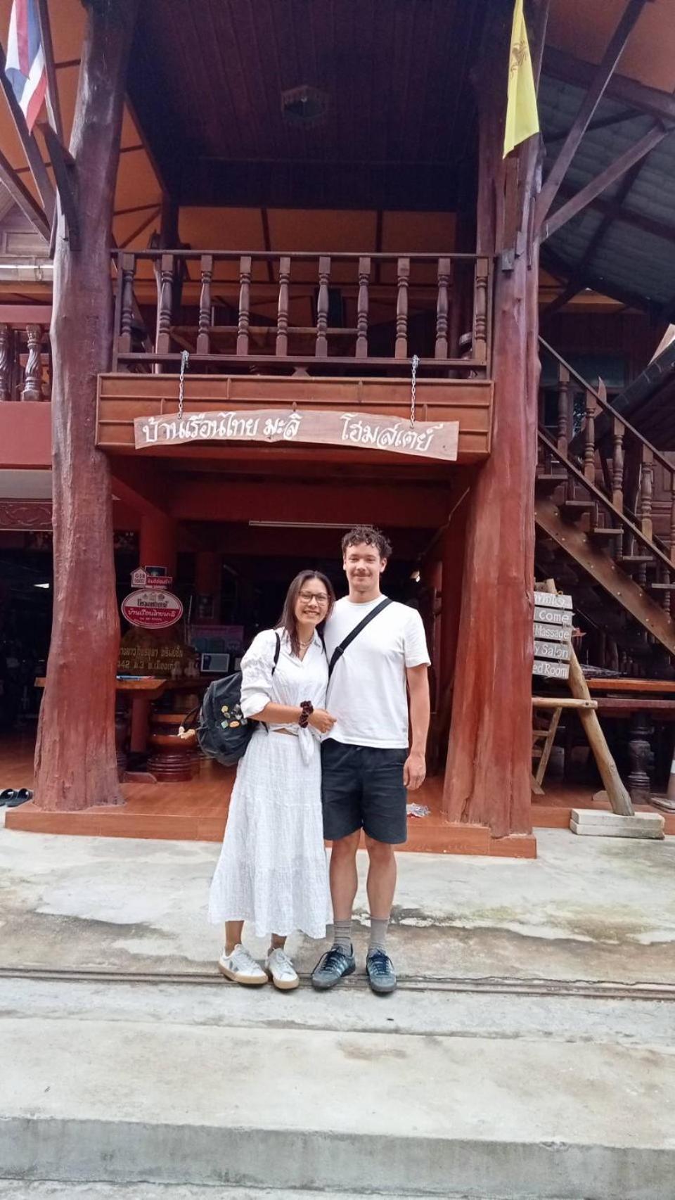 บ้านเรือนไทยมะลิเมืองเก่า Sukhothai Luaran gambar